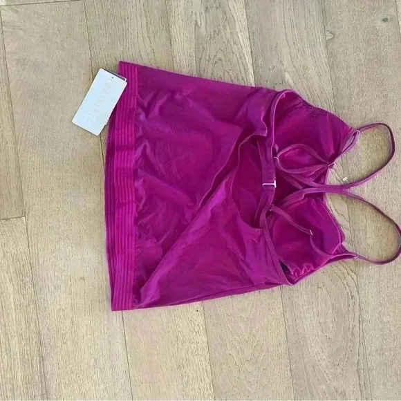 NWT Athleta Cross Back Swim Tank 36B/C Pink $74 - Picture 3 of 3
